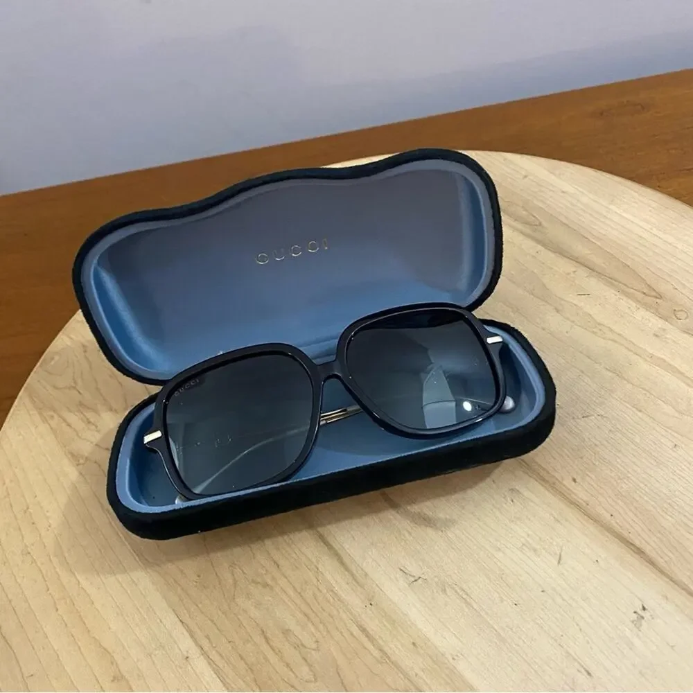 GUCCI GG0884SA‎ Women's Square Sunglasses Black Frame Sz 58-14-145 Authentic